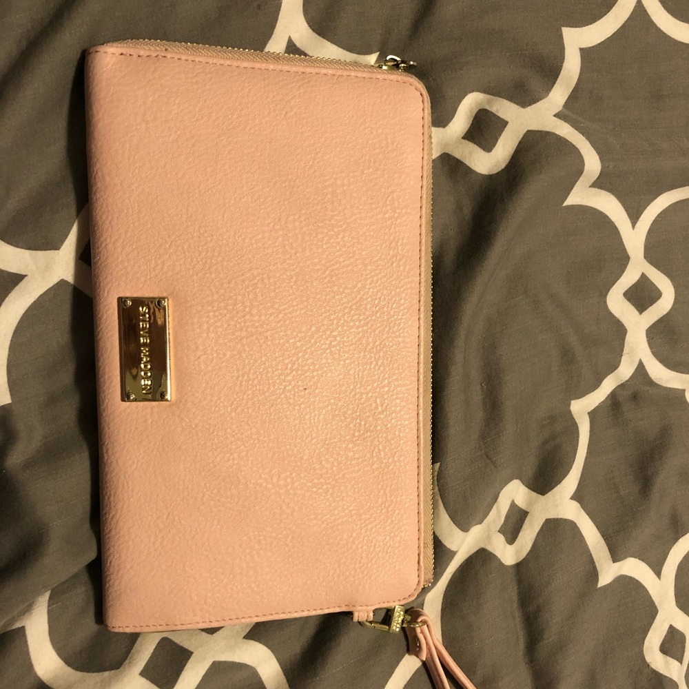 Steve Madden wallet wristlet